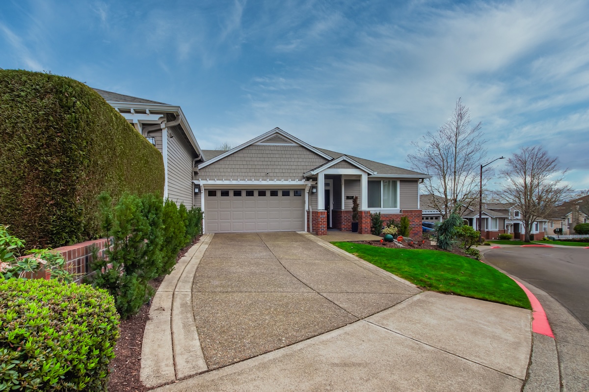 Photo of 4728 Cambridge CT Lake Oswego OR 97035 | FOR SALE